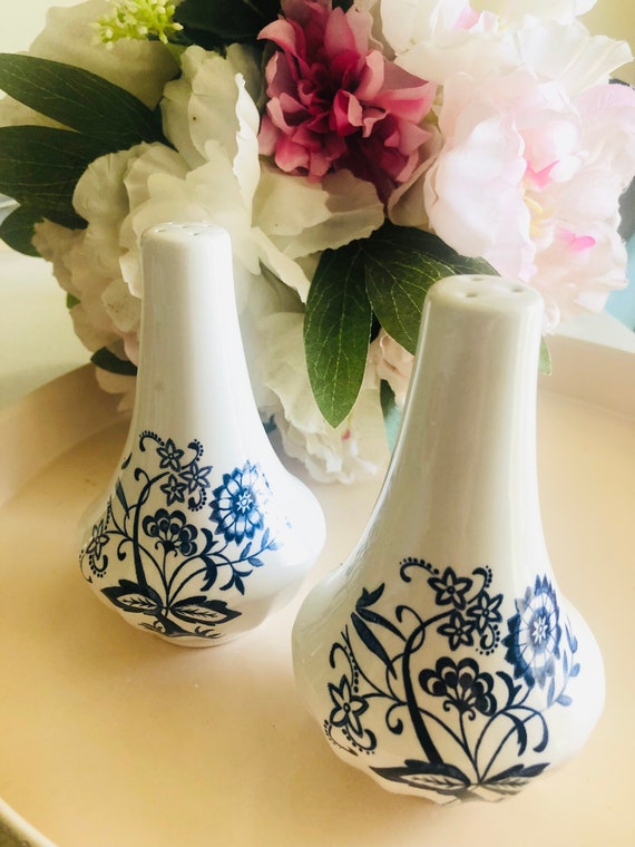VINTAGE Salt & Pepper Set , Blue Nordic, Meakin England Il_570xn