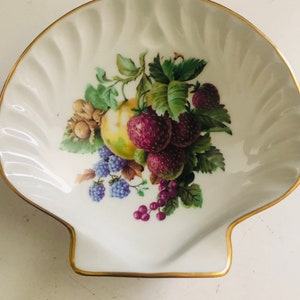 VINTAGE LIMOGES, Shell Dish,