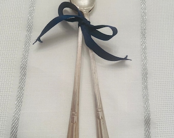 Antique Home Creat Teaspoons Silver plate Long Dessert Ice cream Spoons Set of 2