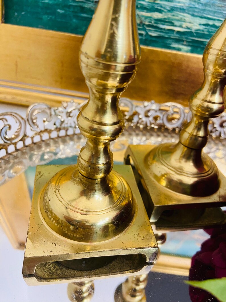 Vintage Brass Candleholders | Hollywood Regency Pair | Elegant Brass Taper Holders | Midcentury Decor Bild 5