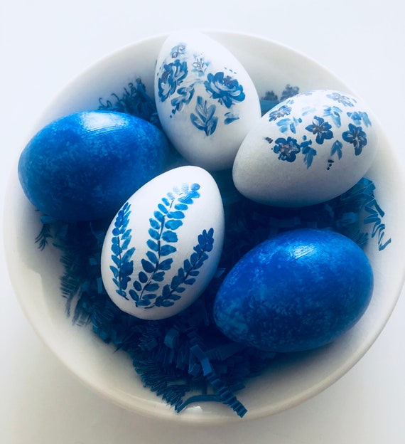 EASTER EGGS in WEDGWOOD Countryside Bowl,Easter Decor, Gift Idea, Blue White Decor, Chinoiserie Blue, Blue White, Handpainted Eggs, Rustic Il_570xn