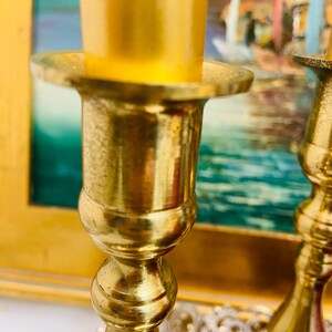 Vintage Brass Candleholders | Hollywood Regency Pair | Elegant Brass Taper Holders | Midcentury Decor Bild 4
