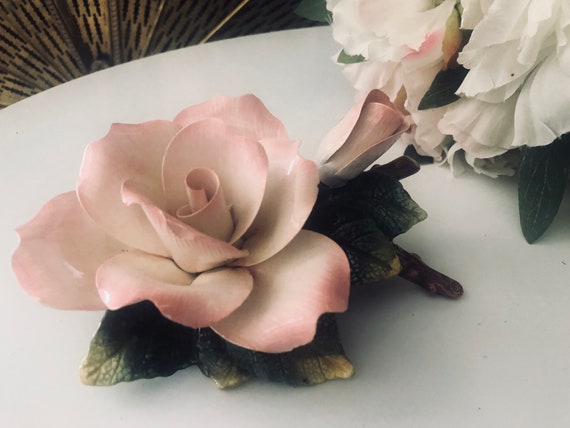 MAGNOLIA Flower, Porcelain Collectible Figurine, Gift for mom grandma Il_570xn