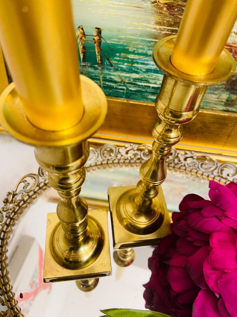 Vintage Brass Candleholders | Hollywood Regency Pair | Elegant Brass Taper Holders | Midcentury Decor Bild 3