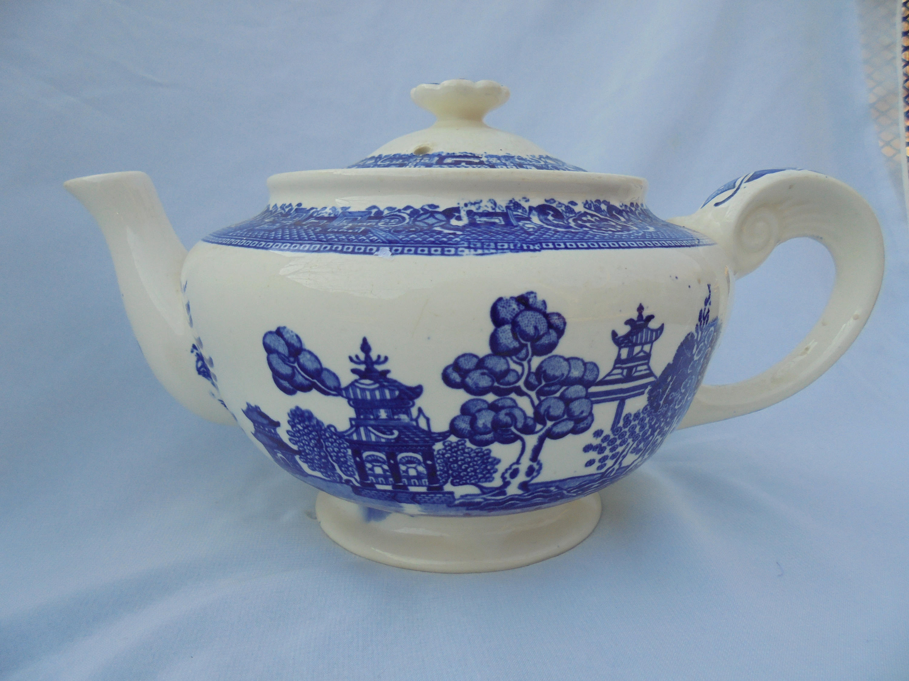 BLUE WILLOW TEAPOT Vintage Tea Pot Blue White Chinoiserie Etsy
