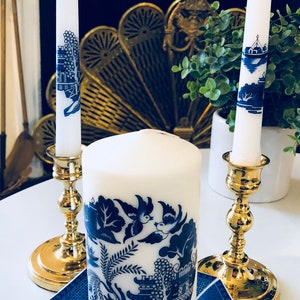 BLUE WILLOW Candle – Chinoiserie LED Taper Candle,  Gift Idea, Elegant Blue White Decor, Flameless Table Light