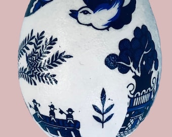 BLUE WILLOW, Easter Egg, Chinoiserie Chic, Spring Decor, Gift Ideas, Chinoiserie Chic