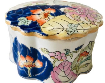 TOBACCO LEAF, PORCELAIN Trinket Box, Hand Painted, Chinoiserie Chic, Toyo Macao, Pink Blue