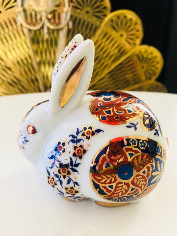 BLUE WHITE IMARI Bunny Paperweight, Collectible Porcelain Figurine, Chinoiserie Chic, Asian Home Decor, Golden Imari Kt Il_570xn