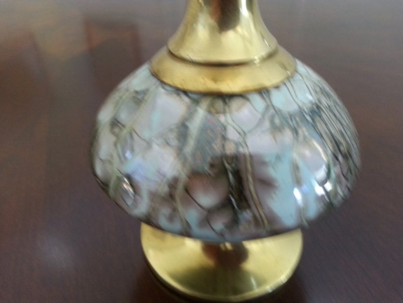 Vintage Robin/'s Egg Blue Hand Painted Delft Trumpet Vase Gorgeous Green Blue Marbled Look In Excellent Condition