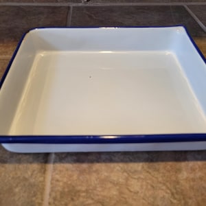 White and Blue Enamelware Photo Tray by Cesco, 10" X 12" x 2", Enamel and Metal Tray or Medical Tray, Excellent Condition