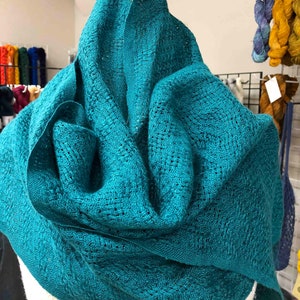 Huck Lace 8-shaft Weaving Pattern and Yarn Kit in Linen