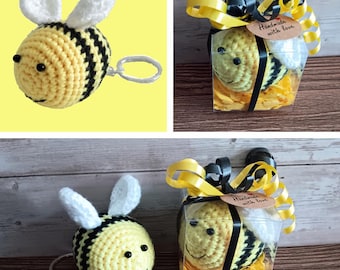 Bee Keyring in a Gift Box - Crochet Happy Bumble Bee Keychain Knit Animal Soft Toy - Mini Party Favour Stocking Filler Birthday Present