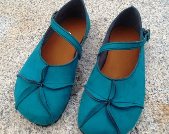 TRANSITION Shoes to BAREFOOT OPHIURE green-blue, 40% off , only size 37