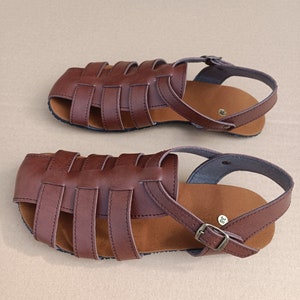 BAREFOOT SIERRA Brown, 20% off promotion, Vegan sandass, cruelty-free sandals, eco-friendly, summer vegan sandals