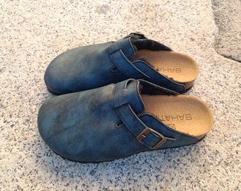 50% off, vegan shoes, Clogs, vegan clogs, camel shoes, model FINLANDIA COLOR BLUE