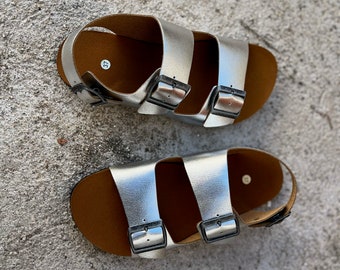 BAREFOOT CHAD color SILVER, 40% off promotion, Vegan sandass, cruelty-free sandals, eco-friendly, summer vegan sandals