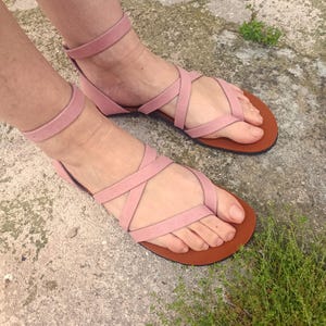 Barefoot RAIZ, ROSE color, New Collection 2025, 20% off, Vegan sandals, Barefoot sandals, with Vibram supernewflex soles 4 mm.