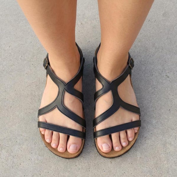 ANTONELA SVART färg, 20 % rabatt, veganska sandaler, cruelty-free sandaler, miljövänliga.