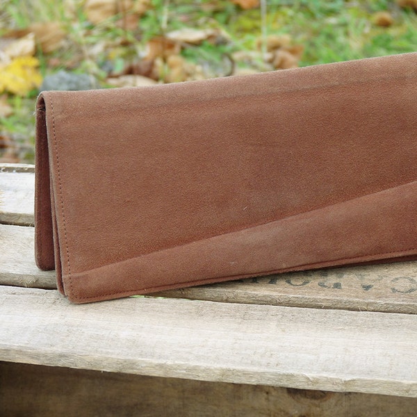 Pochette de soirée vintage clutch handbag en cuir leather brun marron chocolat nubuck veau velours daim miroir mirror années 50 60 fifties