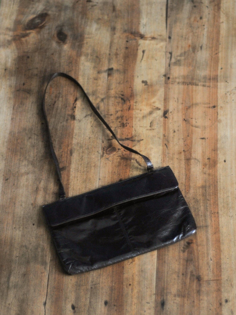 Sac Rodo sac vintage sac à main transformable en pochette sac de soirée made in Italy cuir brillant brun porté épaule automne hiver chic image 2