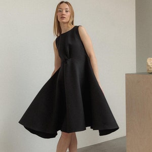 Black woman dress / neoprene midi dress / elegant sleeveless dress / twist front dress / formal occasion black dress / minimalist dress