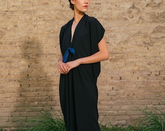 Abito nero da donna/abitino nero/abito elegante drappeggiato/abito da donna taglie forti/abito da donna da cocktail/abito minimalista da festa/ 22072