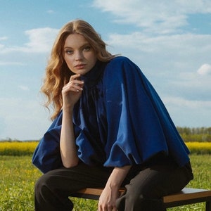 Woman blue top / oversized sleeves top / woman tops and tees / blue big sleeves top / unusual woman top / blue tie top / A-line top