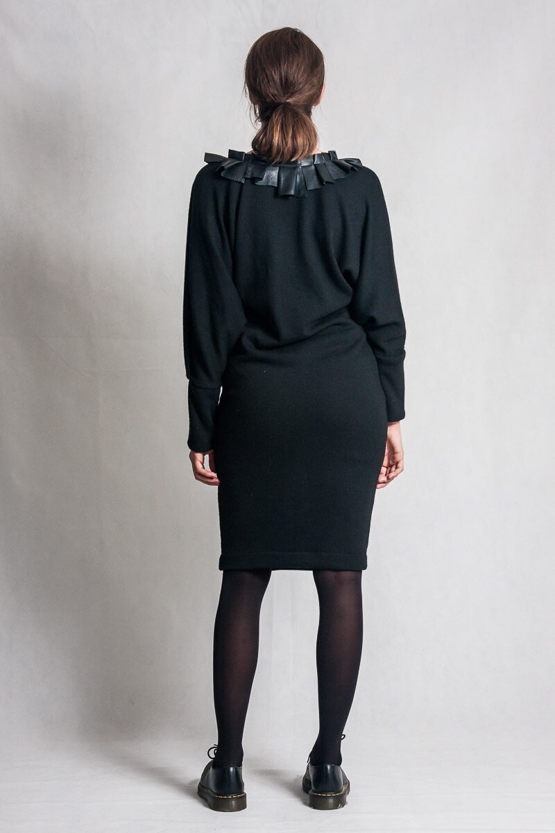 Schwarzes Abendkleid / Fledermausärmelkleid / Leder details - Etsy