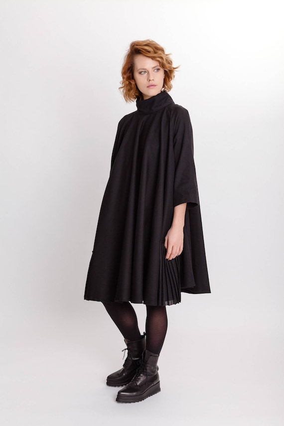 Black Cotton Blend Dress: Lagenlook Tent Dress with Pleated Detail Black Cotton Blend Dress: Lagenlook Tent Dress with Pleated Detail