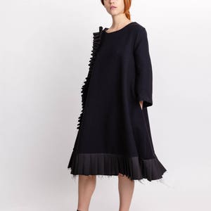 Black woman&#39;s dress / Wool knee length dress / Long sleeves pocket dress / Hand pleated lagenlook dress / Fasada 18002