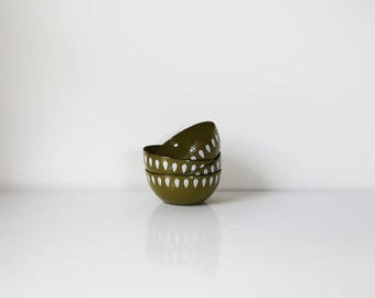 Cathrineholm 4" avocado with small lotus in white 3 of 4