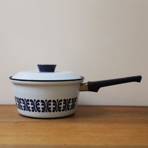 Cathrineholm cooking pot with lid