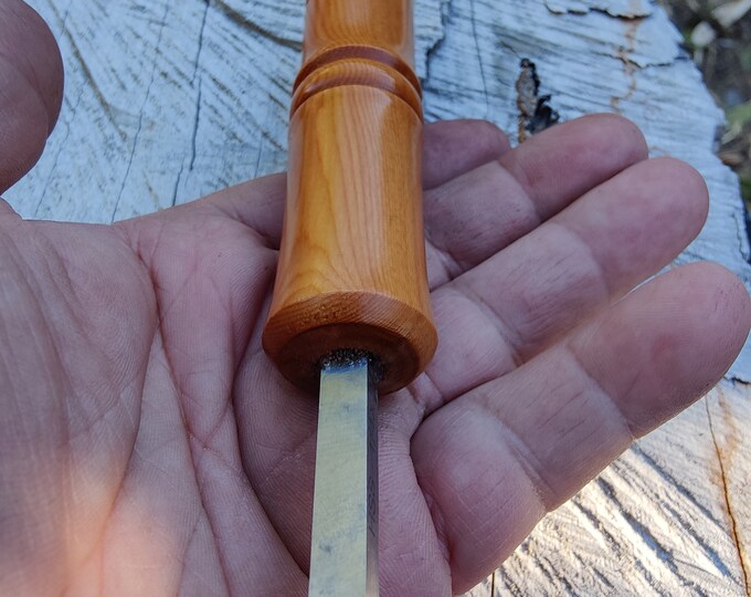 Bushcraft Ferro Rod Striker With Pacific Yew Wood Handle Ferrocerium