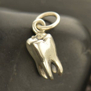 Sterling Silver Realistic Tooth Charm. Hygienists Charm. Sterling Silver Tooth Pendant. Dentists Charm. Necklace Charm.
