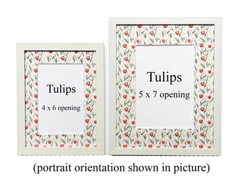 Tulips Photo Frame – Red & White Floral Pattern, Handmade Office Decor