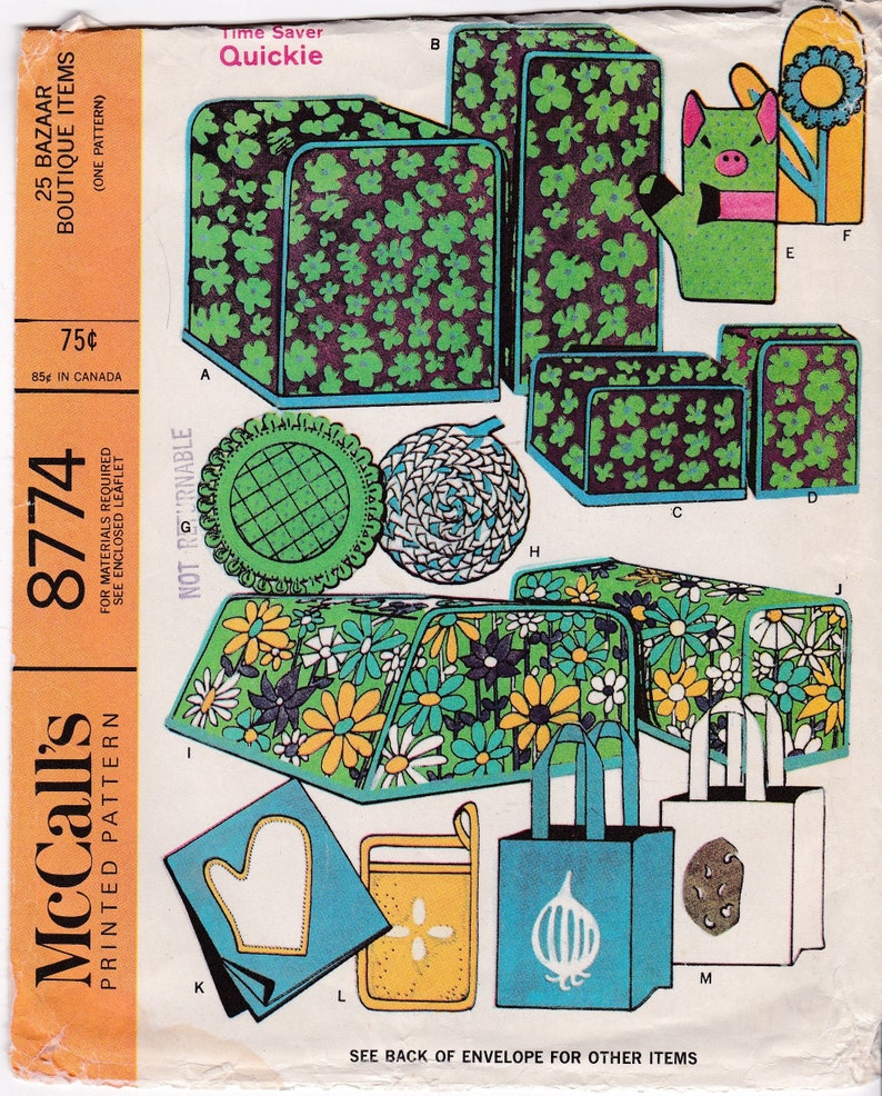 Kitchen and Household Craft Patterns Pot Holders Appliance Covers Oven Mitts Storage Bags Bun /& Tea Cozy McCall/'s Sewing Pattern 8774  Uncut