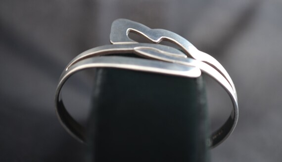 Unique sterling silver cuff bracelet with cutouts… - image 2