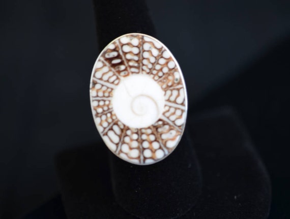 Shell adjustable ring with Nautilus spiral and th… - image 1