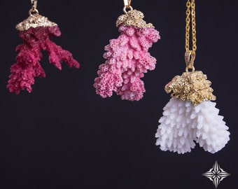 REDUZIERT!!! Natürliche Korallen Anhänger Halskette, Weiß / Rosa / Rote Koralle, Geschenk für sie, Statement Halskette, Layering Boho Halskette, Muttertagsgeschenk