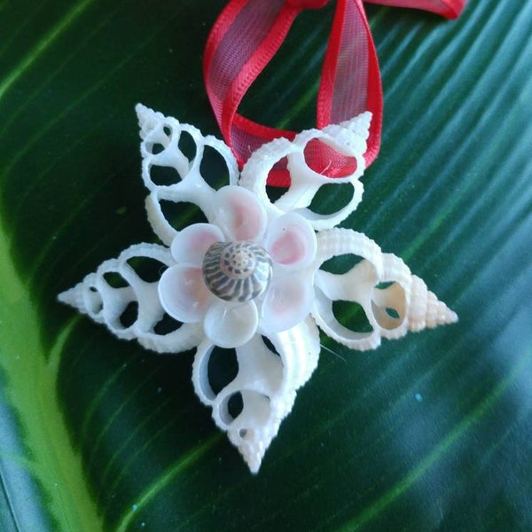 Beach Christmas tree - Christmas ornament - Christmas decor - Christmas as ornament - Beach Christmas ornaments - Seashell ornaments