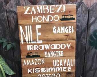 Viele Flüsse, nur ein Dschungel - Disney Parks Jungle Cruise inspiriertes Schild