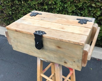 Picnic Box made from real reclaimed wood