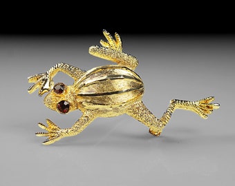 BSK Frog Brooch, Gold Tone, Red Rhinestone, Locking C Clasp, Fashion Pin, Costume Jewelry, Collectible