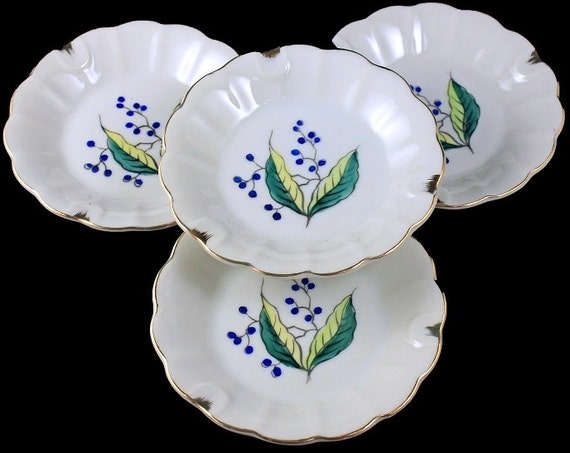 Small Porcelain Ashtrays, Set of 4, Ladies Ashtrays, Hand Painted, Leaf and Blueberry Pattern, Gold Trimmed, Made in Japan, Collectible