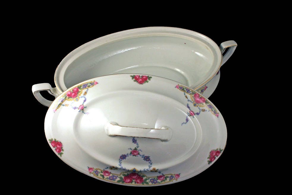 Covered Vegetable Bowl, Victoria China, Czechoslovakia ...
