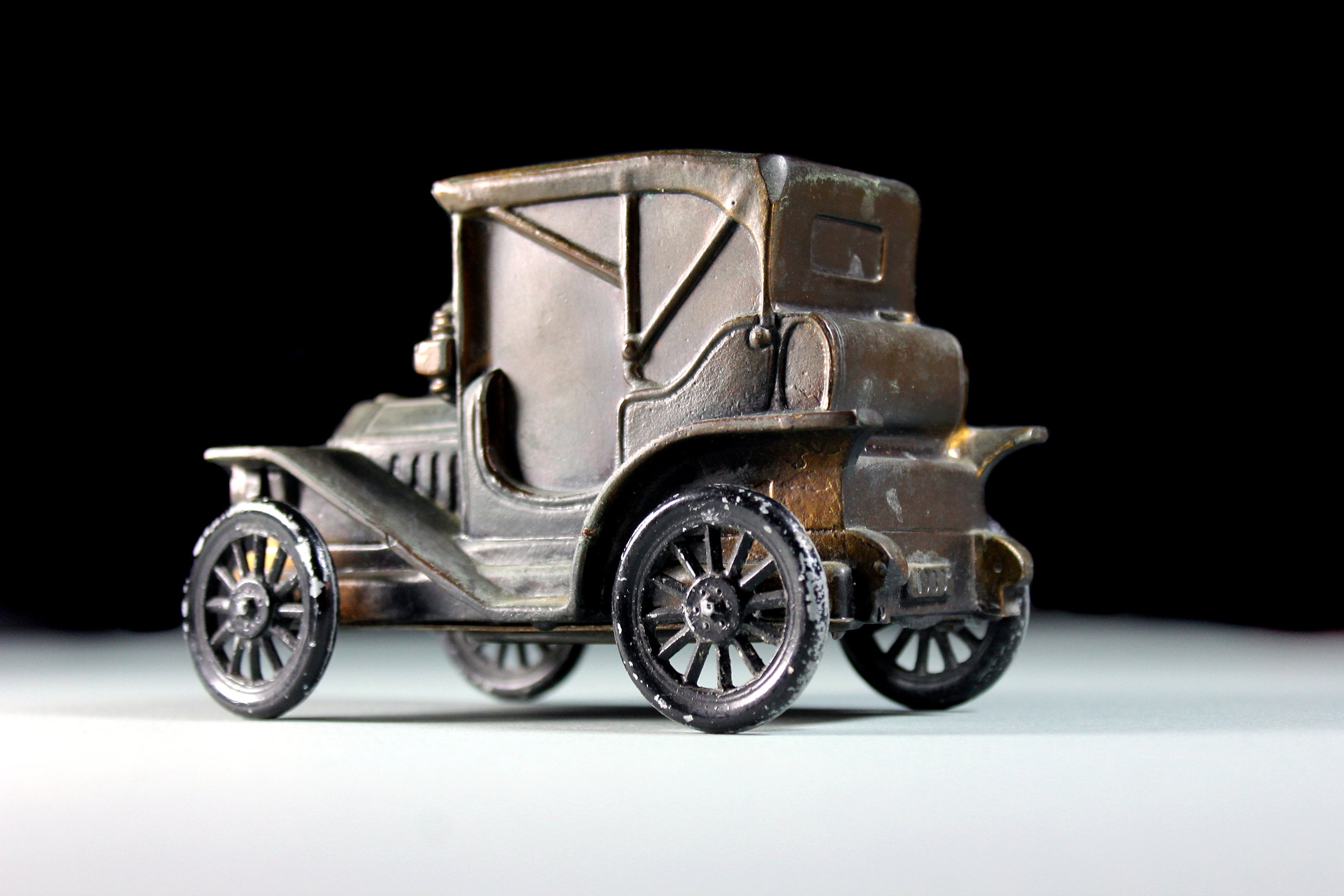 banthrico inc car bank 1974