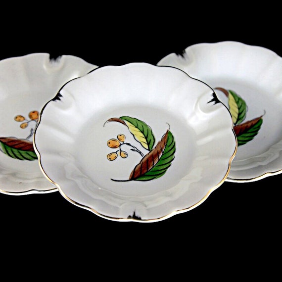 Small Porcelain Ashtrays, Set of 3, Ladies Ashtrays, Hand Painted, Leaf and Berry Pattern, Gold Trimmed, Made in Japan