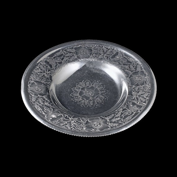 Hand Wrought Aluminum Tray, Wilson Specialty Co., Brooklyn NY, Floral Design, Aluminum Bowl, Embossed, Centerpiece