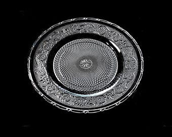 Crystal Clear Industries Trellis Sandwich Plate – 12” Pressed